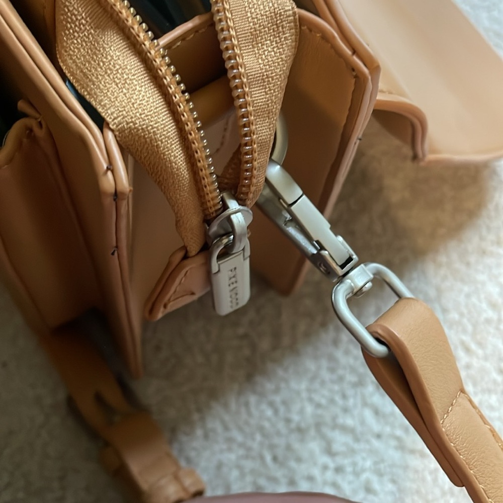 Pixie Mood cross body tan purse (Vegan leather) - Picture 7 of 12